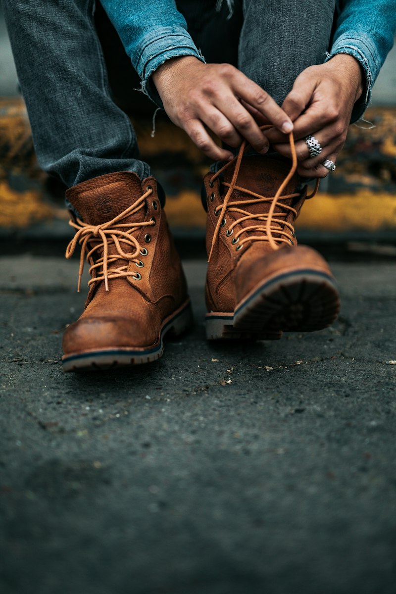 Sepatu Boots Kulit Vintage Pria